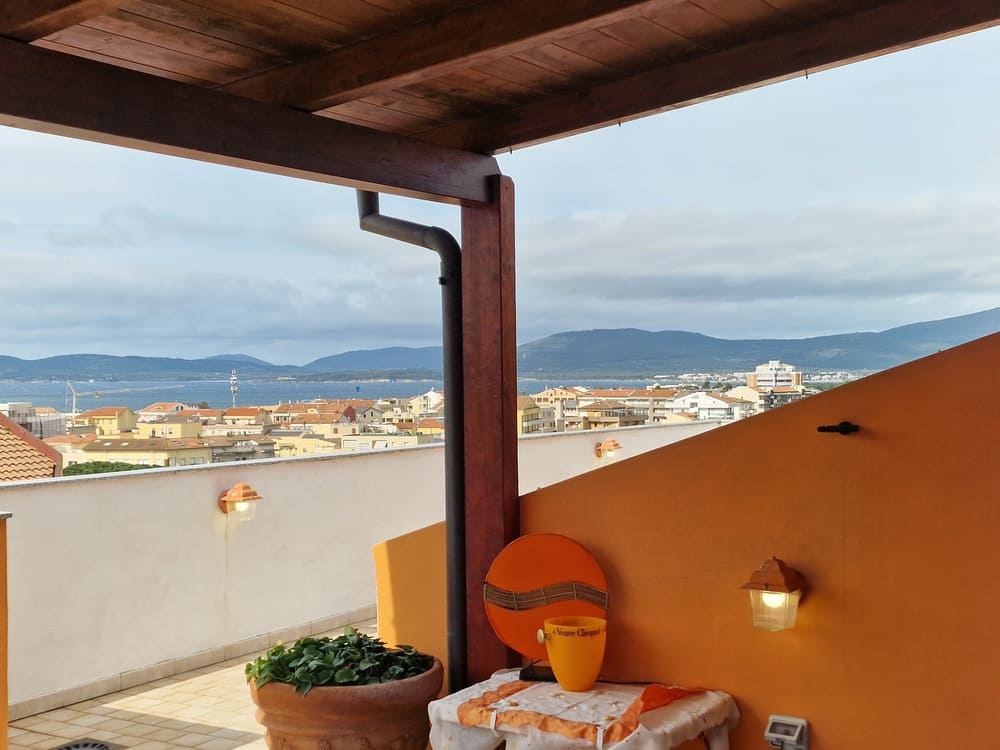 Appartamento in Via Pacinotti ad Alghero con vista mare