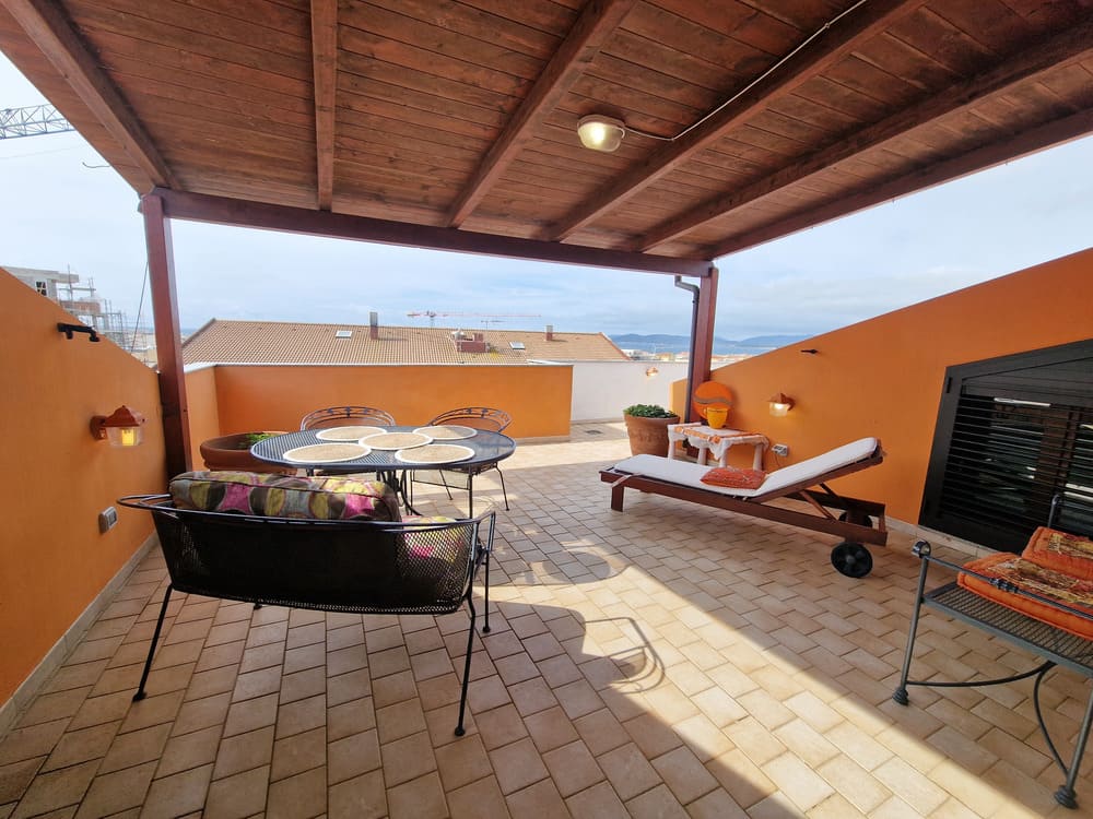 Appartamento in Via Pacinotti ad Alghero con vista mare